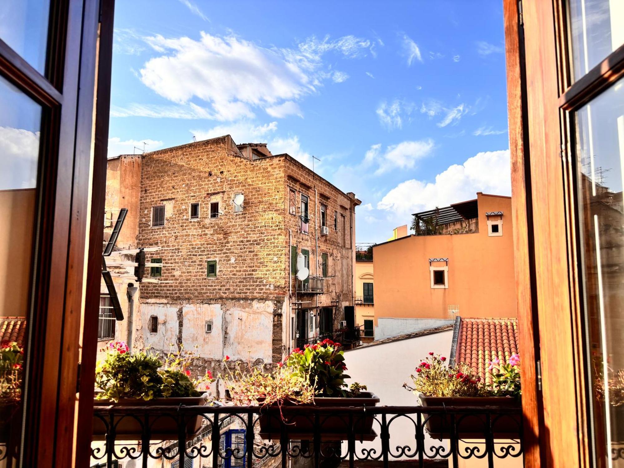 Ferienwohnung Casa Cassarelli In Centro Palermo Exterior foto